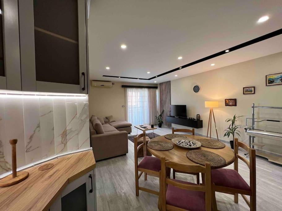 Great Apartament Near Lake & Blloku Area Τίρανα Εξωτερικό φωτογραφία